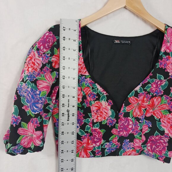 Zara, Crop Top, Size Small, Floral, Sweetheart Neckline, Short Puffy Sleeves - Picture 13 of 16